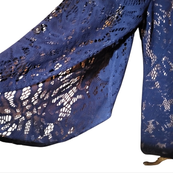 Lilly Pulitzer Bellmont Dress - True Navy Paradise Found Lace Detail Size Small - Picture 4 of 9